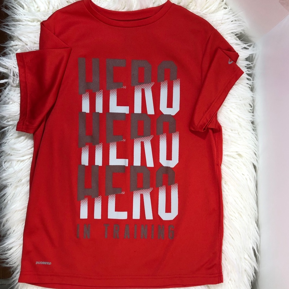 Boys Med (8-10) Red CHAMPION Short-Sleeve Tee